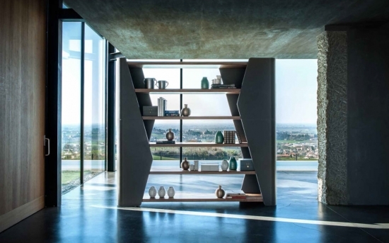 Chest of drawers